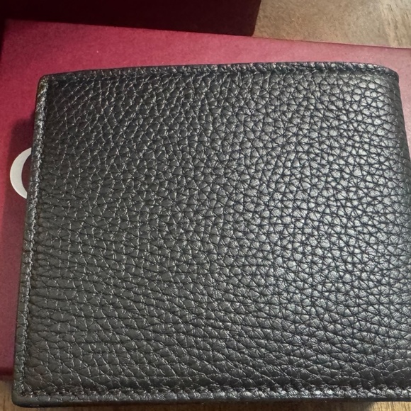 Brand new Never used Men’s Bifold Gucci wallet - Picture 4 of 16